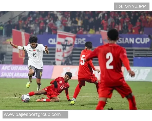 谢晋和张旭尧共同展望亚洲杯预选赛决战全力以赴争取胜利